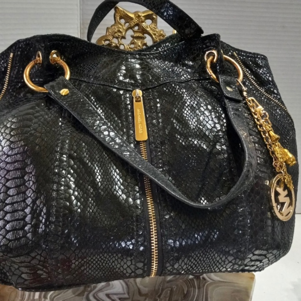🔥SALE🔥 Authentic Michael Kors Black Snake Print Handbag, Limited Edition